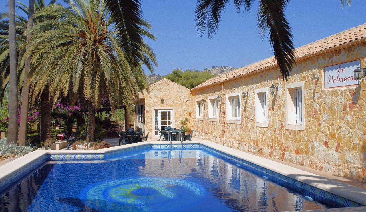 Fonda Palmeras Guest house